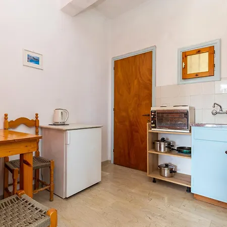 Alexandros By Estia בניטסס