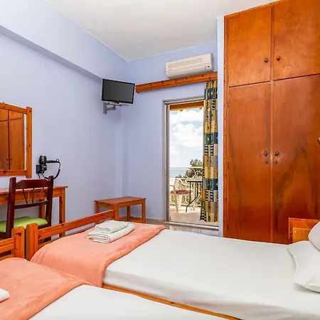 Apartmanhotel Alexandros By Estia 3*