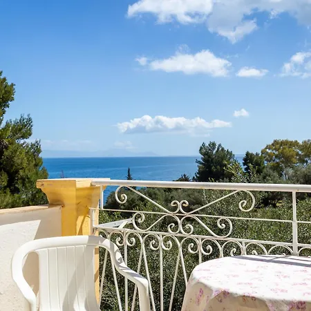 Apartmanhotel Alexandros By Estia 3*