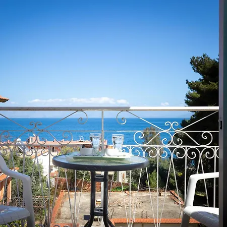 Alexandros By Estia Apartmanhotel