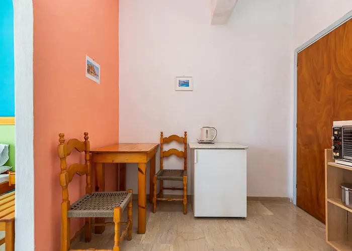 Aparthotel Alexandros By Estia