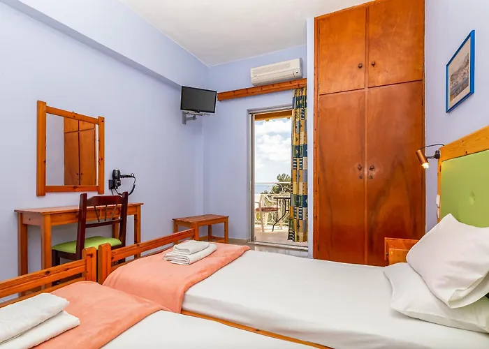 Aparthotel Alexandros By Estia 3*