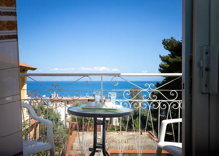 Alexandros By Estia Aparthotel